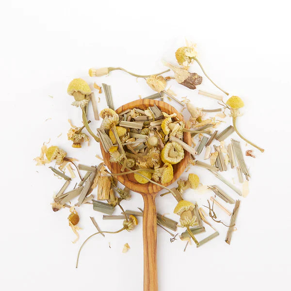 Fair trade chamomile tea with honey and flower blossom flavors, includes Kenyan spoon