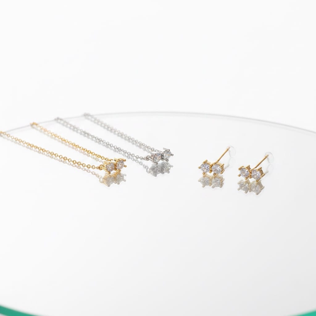 Cubic Zirconia Necklace — Gold